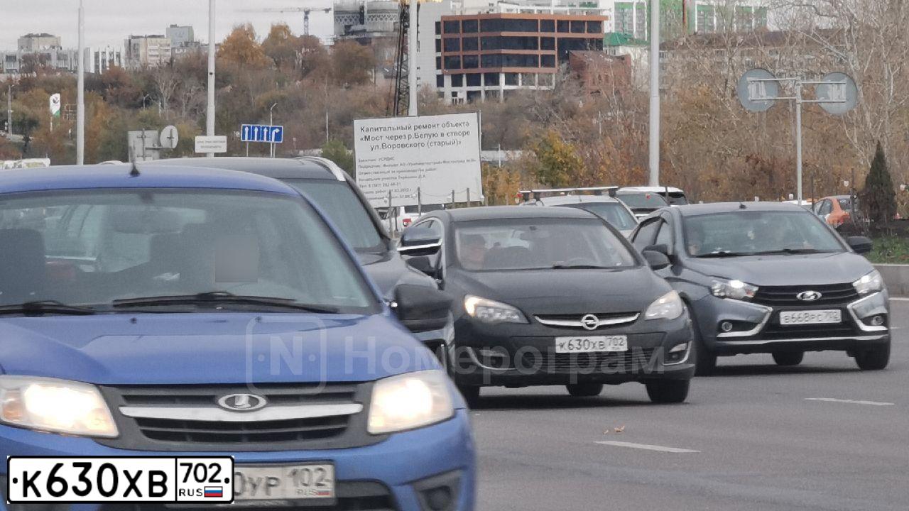 Фото автомобиля OPEL ASTRA, 2013 — госномер К630ХВ702. Цвет: ЧЕРНЫЙ МЕТАЛЛИК
