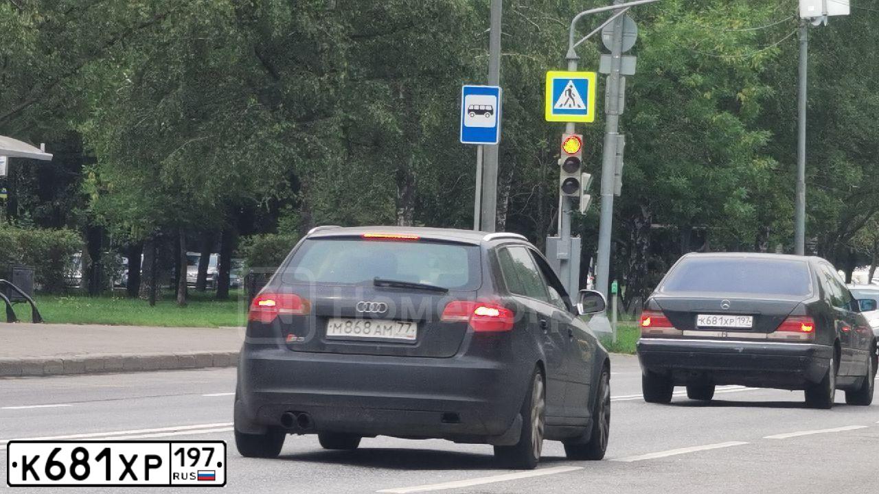 Фото автомобиля MERCEDES S-KLASSE, 1996 — госномер К681ХР197. Цвет: ЧЕРНЫЙ