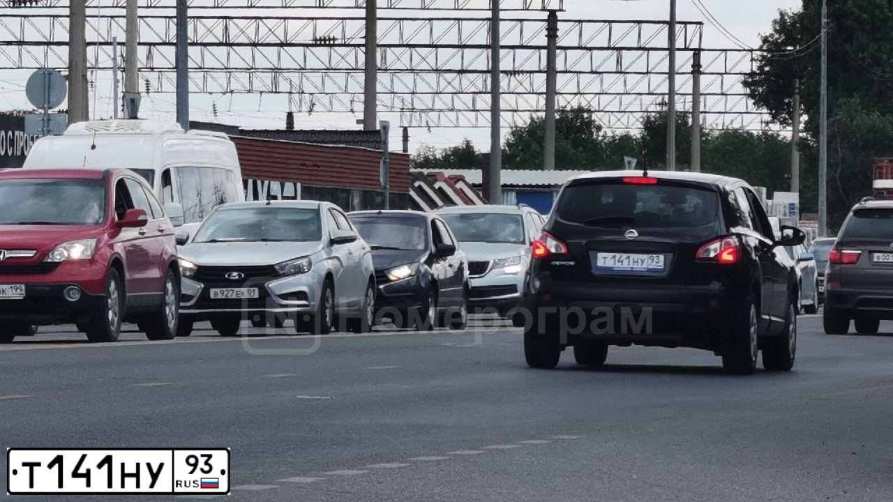 Фото автомобиля NISSAN QASHQAI, 2012 — госномер Р917НК32