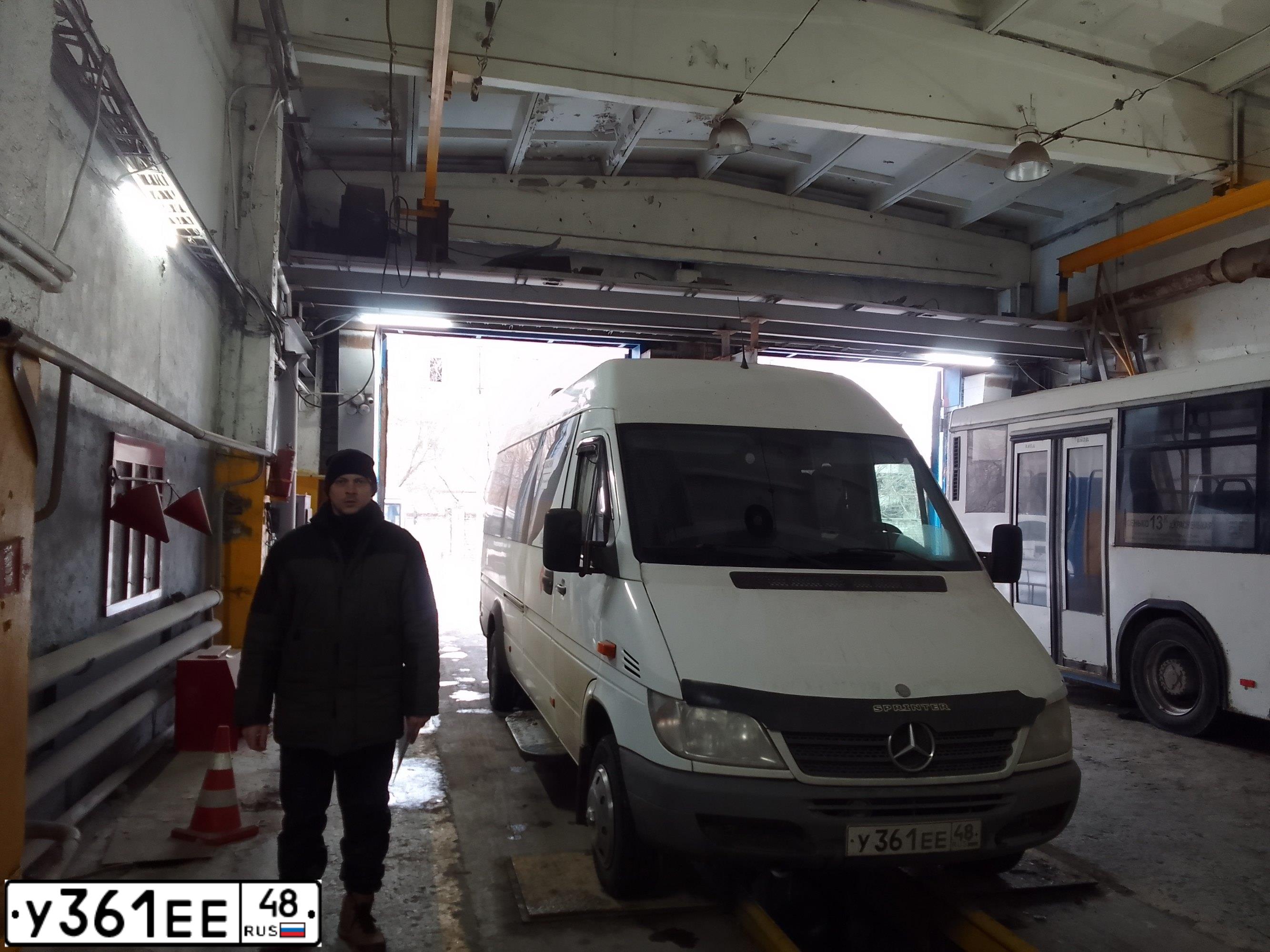 Фото автомобиля MERCEDES SPRINTER, 2018 — госномер О899ЕМ181. Цвет: Белый
