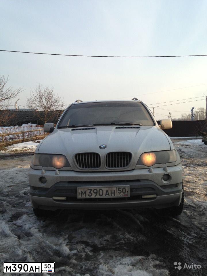 Фото автомобиля BMW X5, 2001 — госномер М005НТ46. Цвет: БЕЛЫЙ СЕРЕБРИСТЫЙ