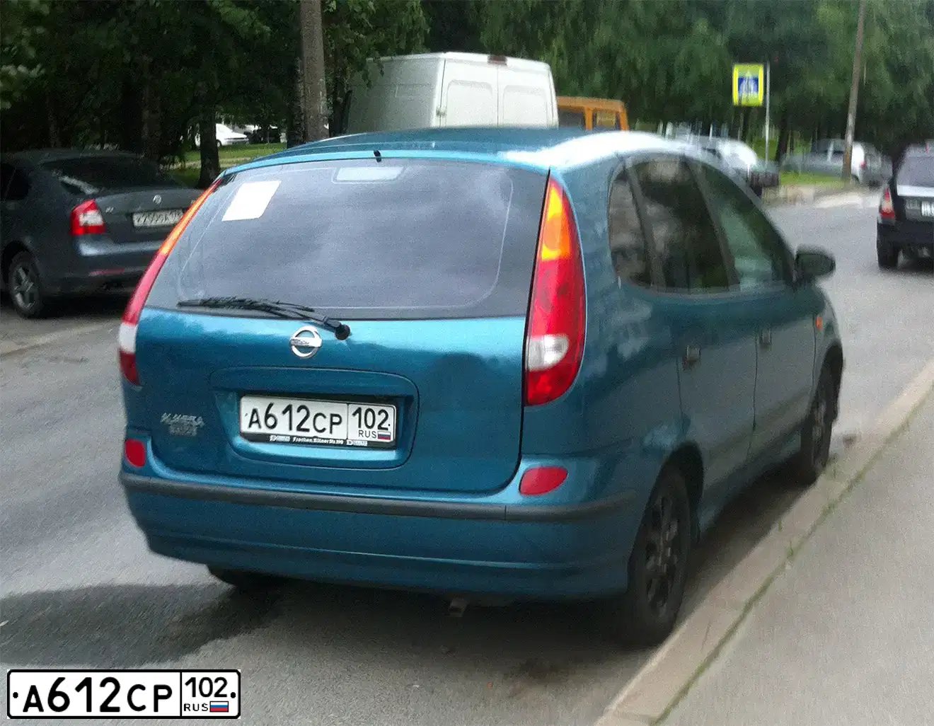 Фото автомобиля NISSAN ALMERA TINO, 2003 — госномер М366ВР702. Цвет: ЗЕЛЕНЫЙ (МОРСКАЯ ВОЛНА)