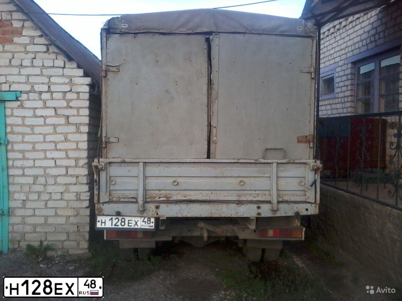 Фото автомобиля GAZ 3202, 2000 — госномер Х488ЕС31. Цвет: ЖЕЛТО-БЕЛЫЙ