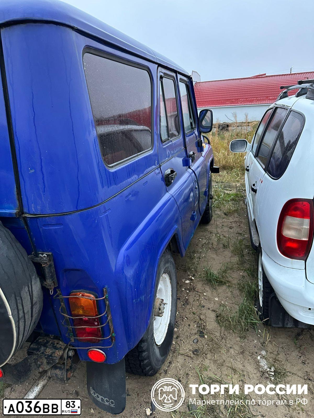 Фото автомобиля UAZ Z 3151  HUNTER, 2001 — госномер А036ВВ83. Цвет: синий