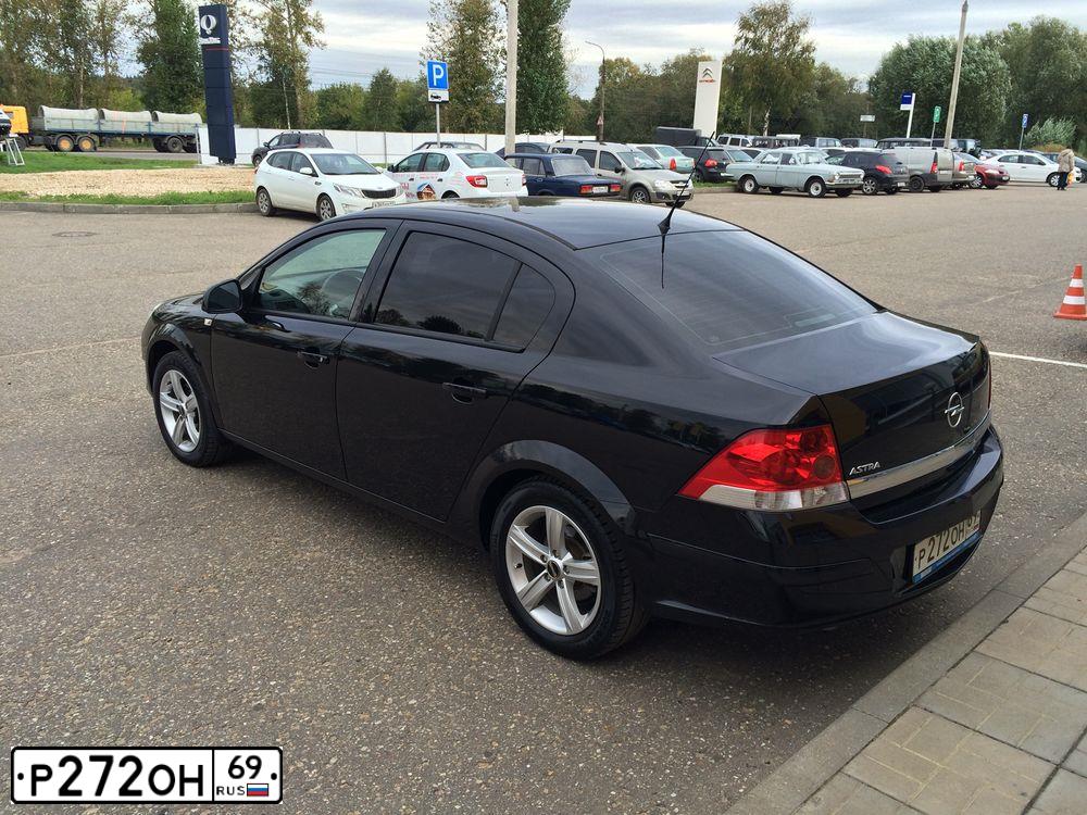 Фото автомобиля OPEL ASTRA, 2011 — госномер Р939УВ69. Цвет: ЧЕРНЫЙ