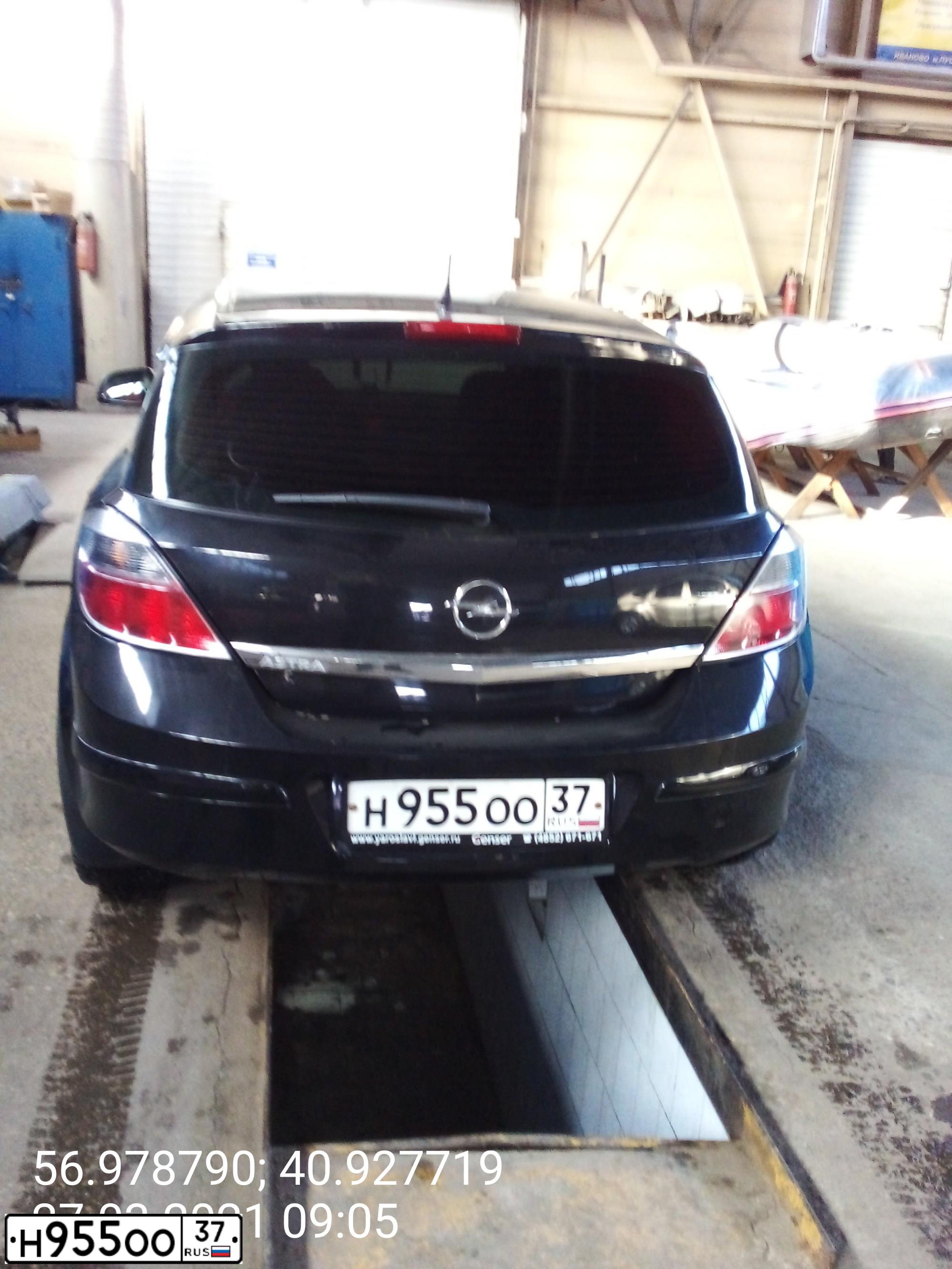 Фото автомобиля OPEL ASTRA, 2010 — госномер Н955ОО37. Цвет: ЧЕРНЫЙ