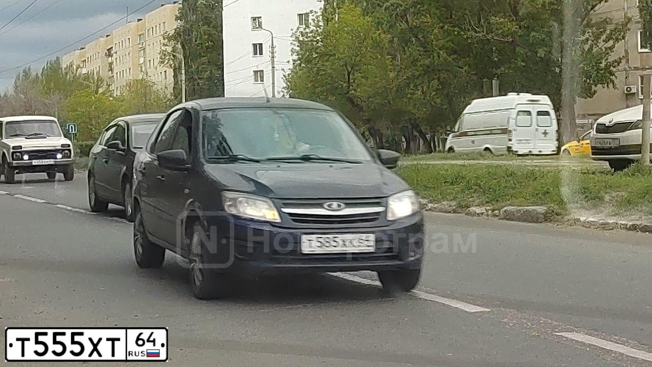 Фото автомобиля MITSUBISHI PAJERO, 2013 — госномер Т555ХТ64. Цвет: Белый