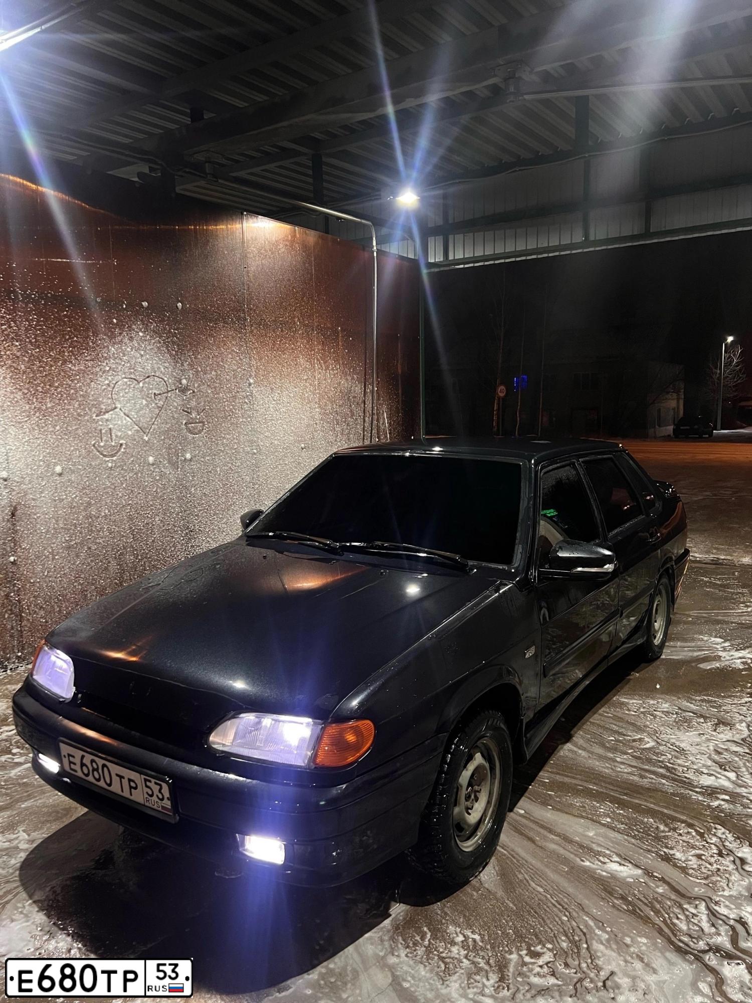 Фото автомобиля LADA 2115 SAMARA, 2008 — госномер Е680ТР53. Цвет: ГРАФИТОВЫЙ МЕТАЛЛИК