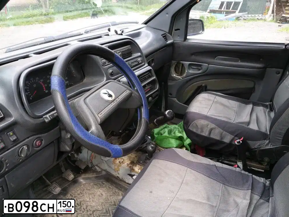 Фото автомобиля SUBARU FORESTER, 2011 — госномер В098СН150. Цвет: СЕРЫЙ