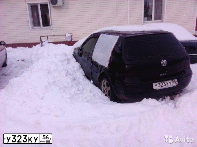 Фото автомобиля VOLKSWAGEN GOLF, 2000 — госномер О455СЕ56. Цвет: ЧЕРНЫЙ
