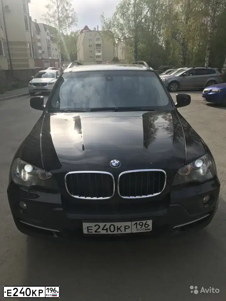 Фото автомобиля KIA RIO, 2014 — госномер Р414РО72. Цвет: СЕРЕБРИСТЫЙ