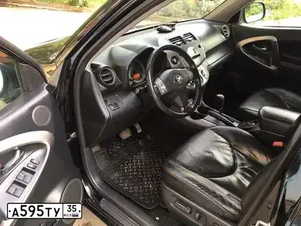 Фото автомобиля TOYOTA RAV4, 2006 — госномер А595ТУ35. Цвет: ЧЕРНЫЙ