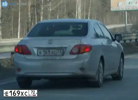Фото автомобиля TOYOTA COROLLA, 2007 — госномер Е169ХС72. Цвет: СЕРЕБРИСТЫЙ