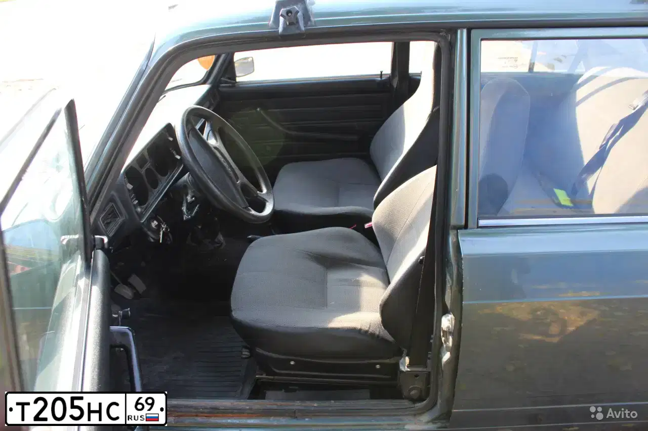 Фото автомобиля LADA 2105, 2010 — госномер Т205НС69. Цвет: СЕРО-СИНЕ-ЗЕЛЕНЫЙ