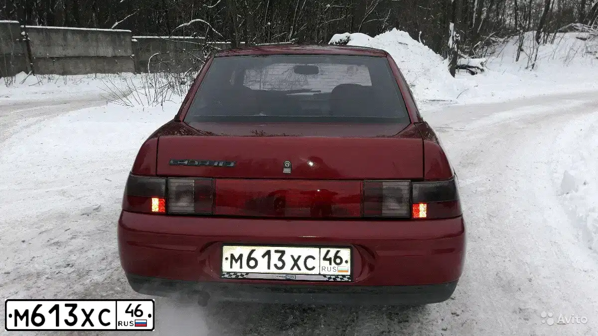 Фото автомобиля LADA 2110 LADA, 2000 — госномер М613ХС46. Цвет: Красный