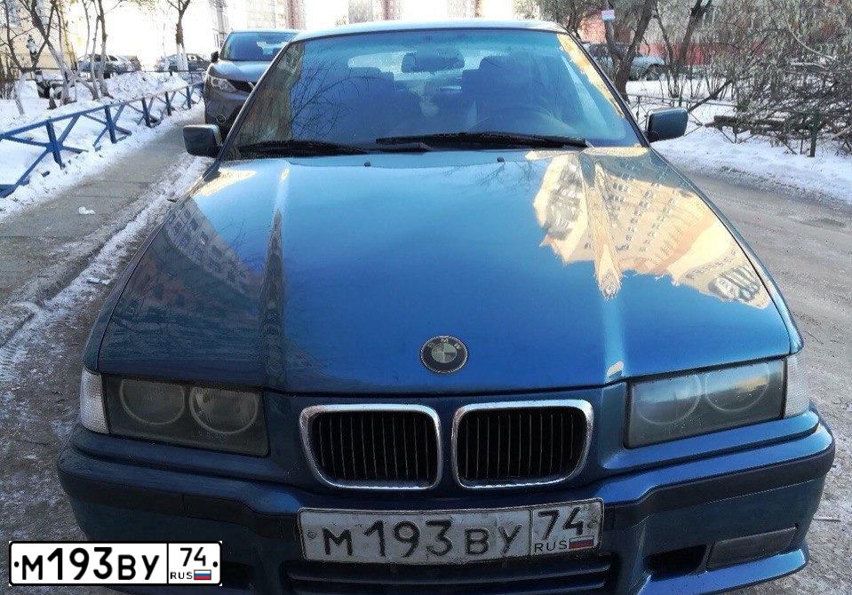 Фото автомобиля BMW SERIE 3, 1998 — госномер Т161ВК774. Цвет: синий