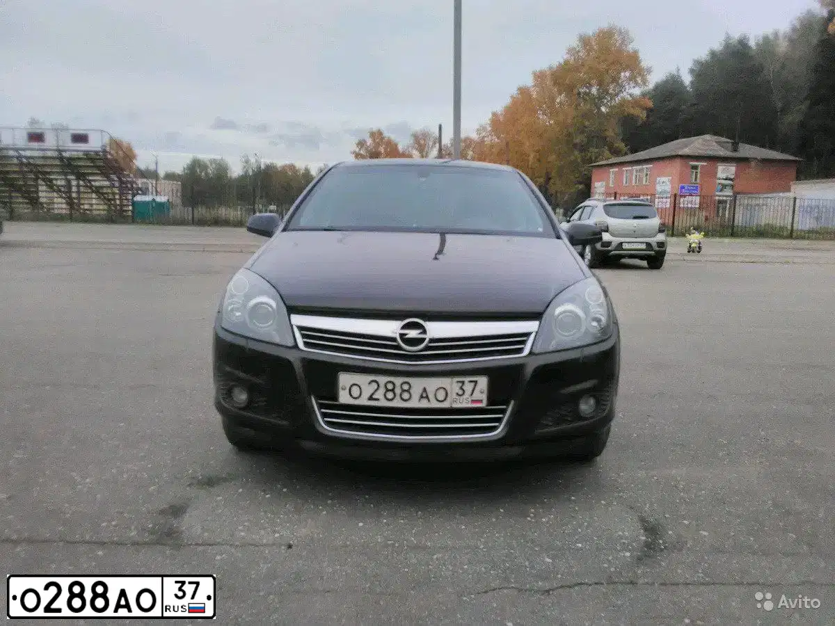 Фото автомобиля OPEL ASTRA, 2008 — госномер О288АО37. Цвет: ЧЕРНЫЙ