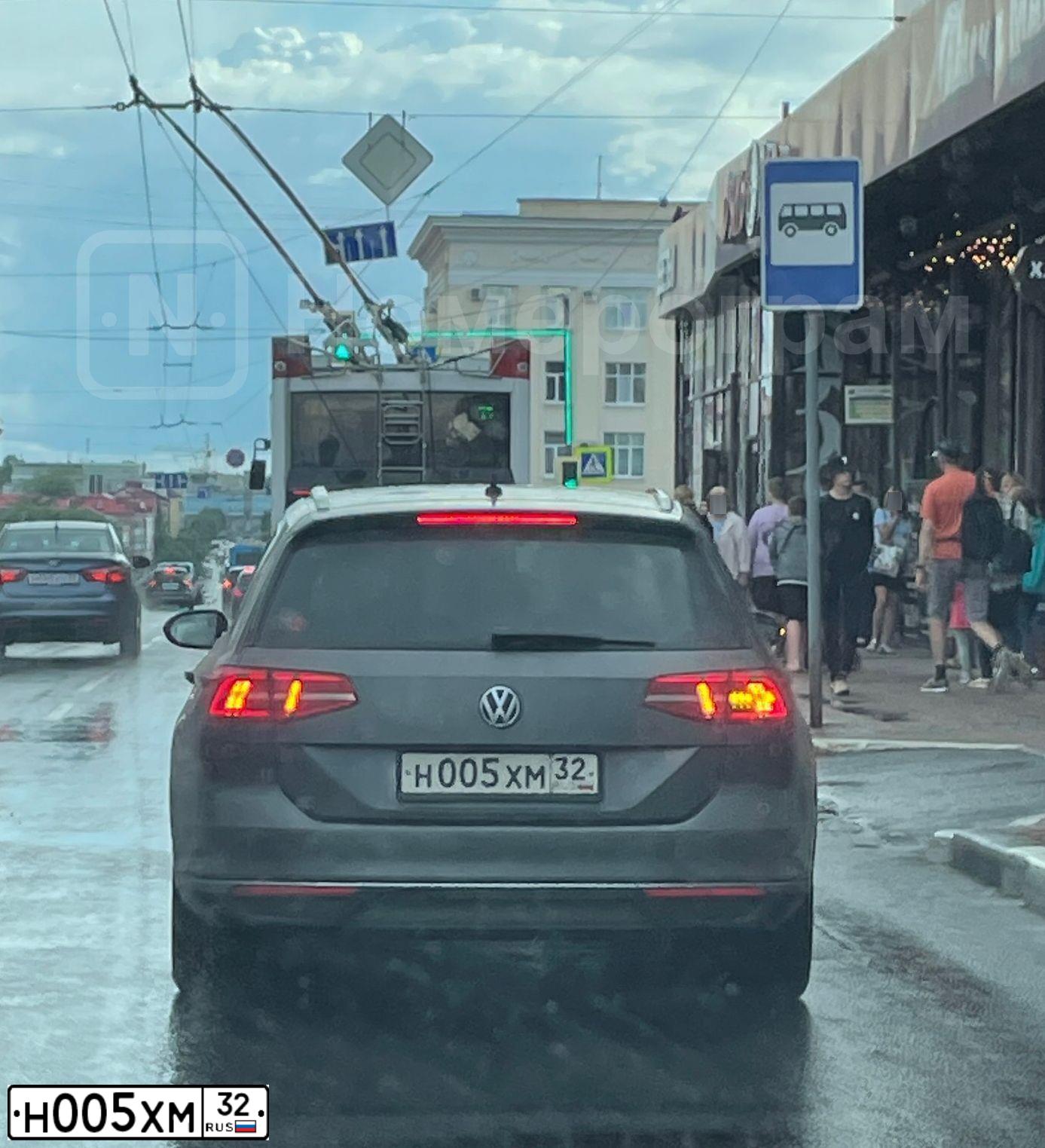 Фото автомобиля БМВ BMW, 2018 — госномер Н166НУ761