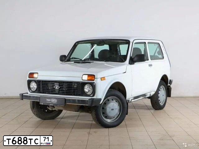 Фото автомобиля LADA 2121 NIVA, 2013 — госномер Т688ТС71. Цвет: ЯРКО-БЕЛЫЙ