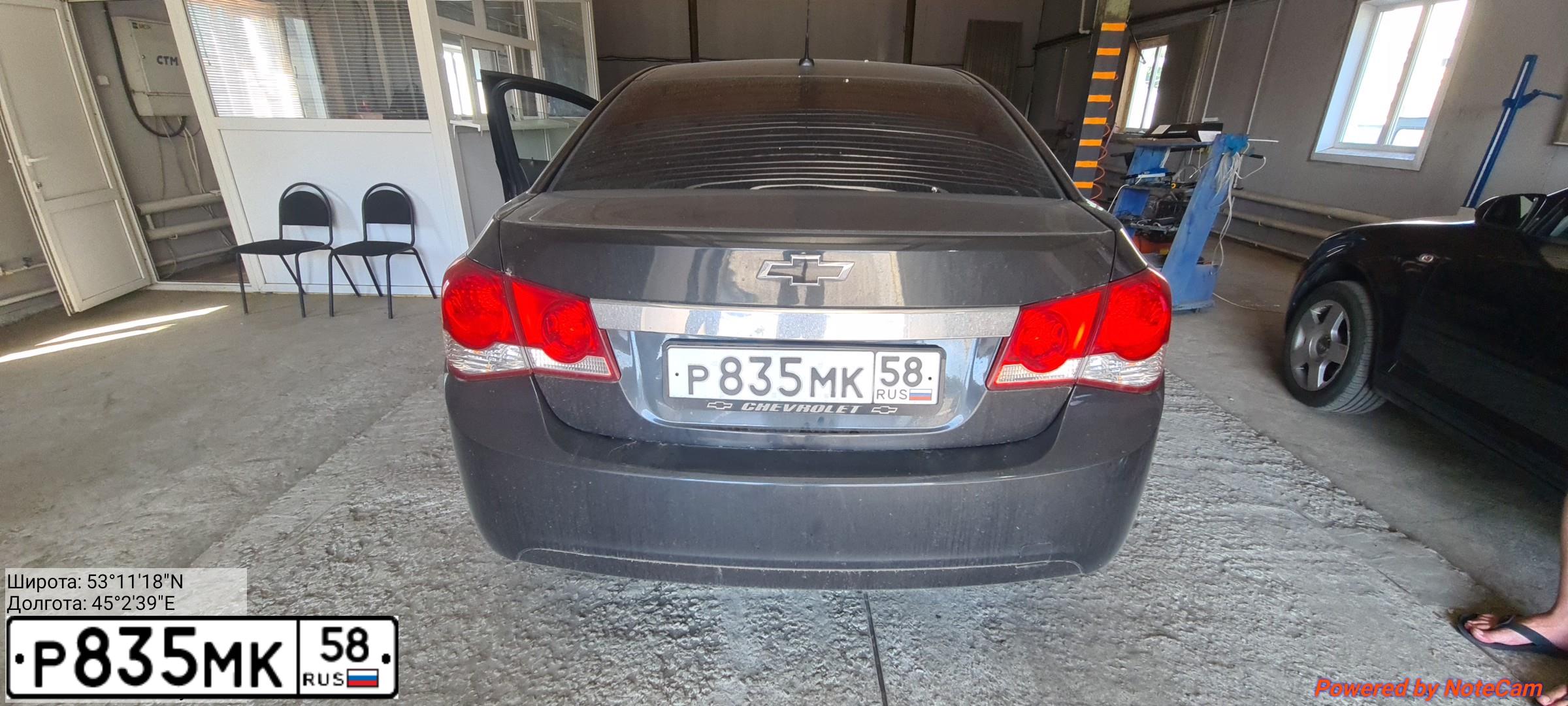 Фото автомобиля CHEVROLET CRUZE, 2010 — госномер Р835МК58. Цвет: ЧЕРНЫЙ