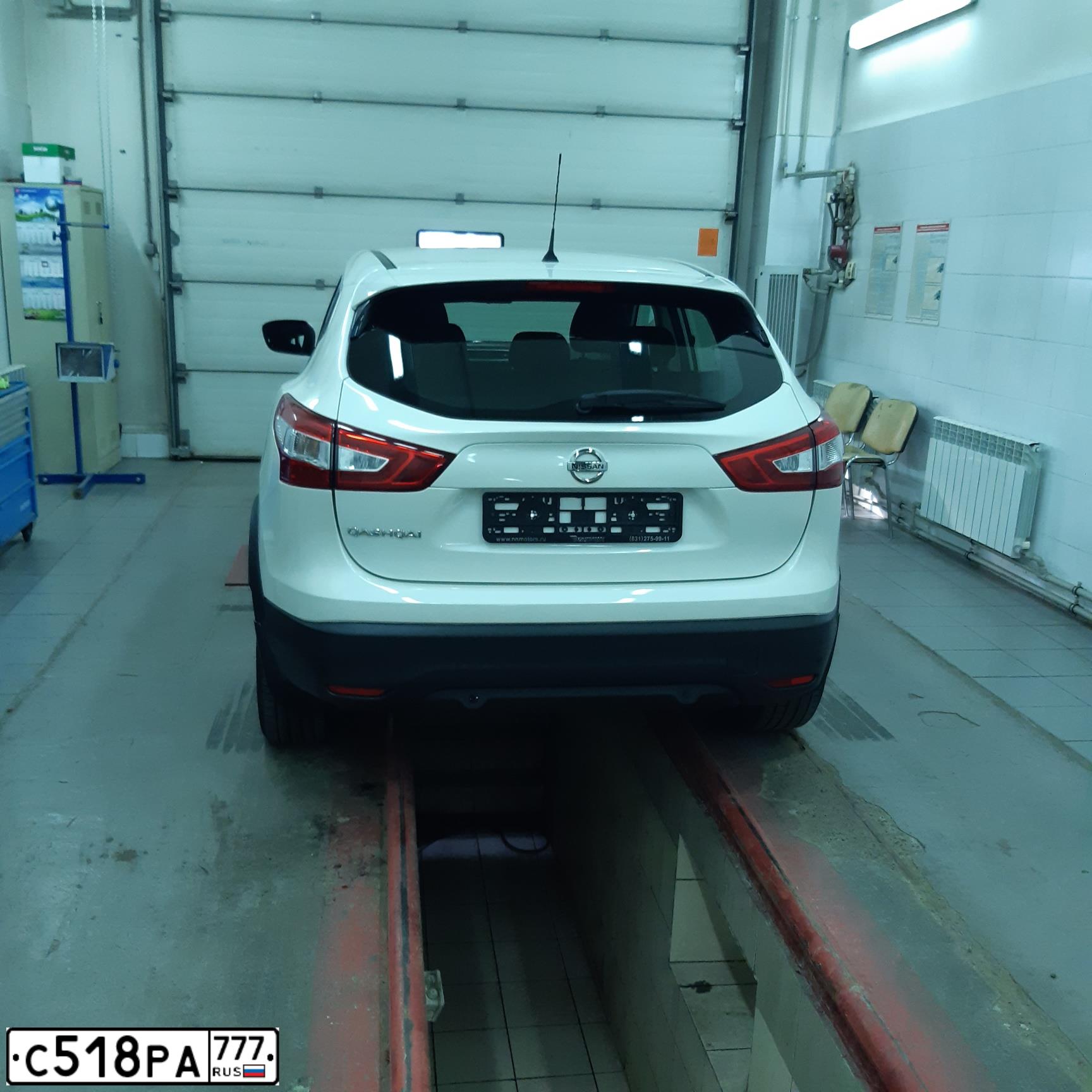Фото автомобиля NISSAN QASHQAI, 2016 — госномер Т482ЕС152. Цвет: Белый