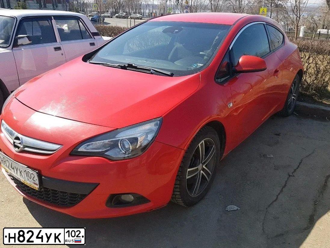 Фото автомобиля OPEL ASTRA, 2012 — госномер В342АВ716. Цвет: Красный