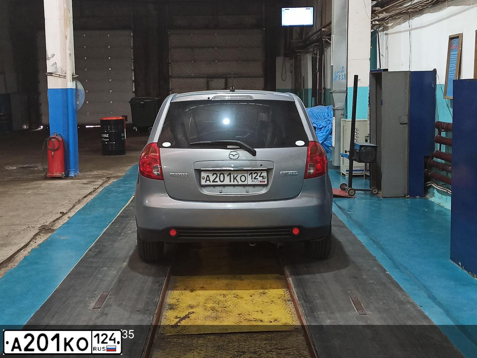 Фото автомобиля MAZDA VERISA, 2004 — госномер А201КО124