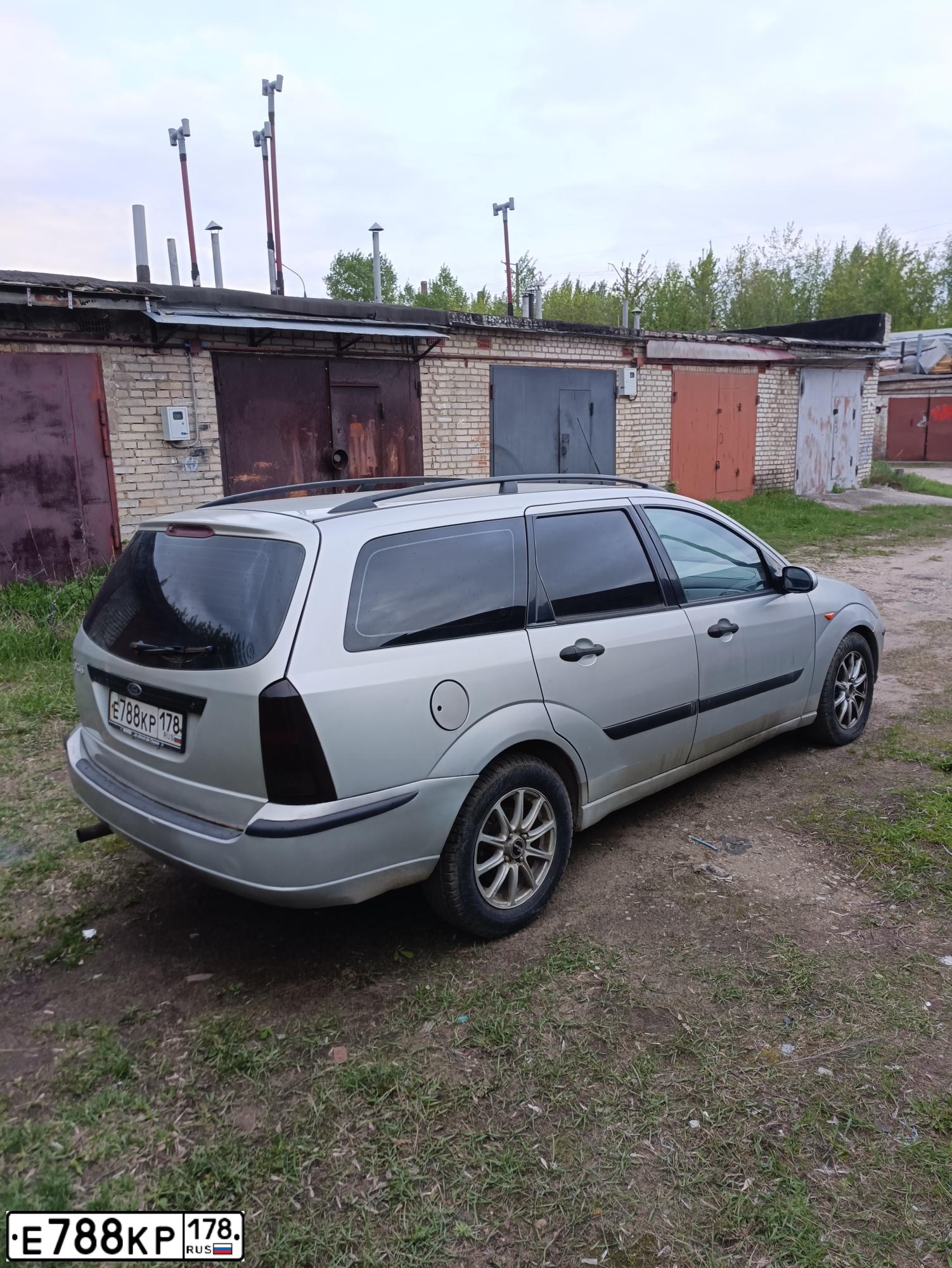 Фото автомобиля FORD FOCUS, 2004 — госномер А406РУ797. Цвет: СЕРЕБРИСТЫЙ