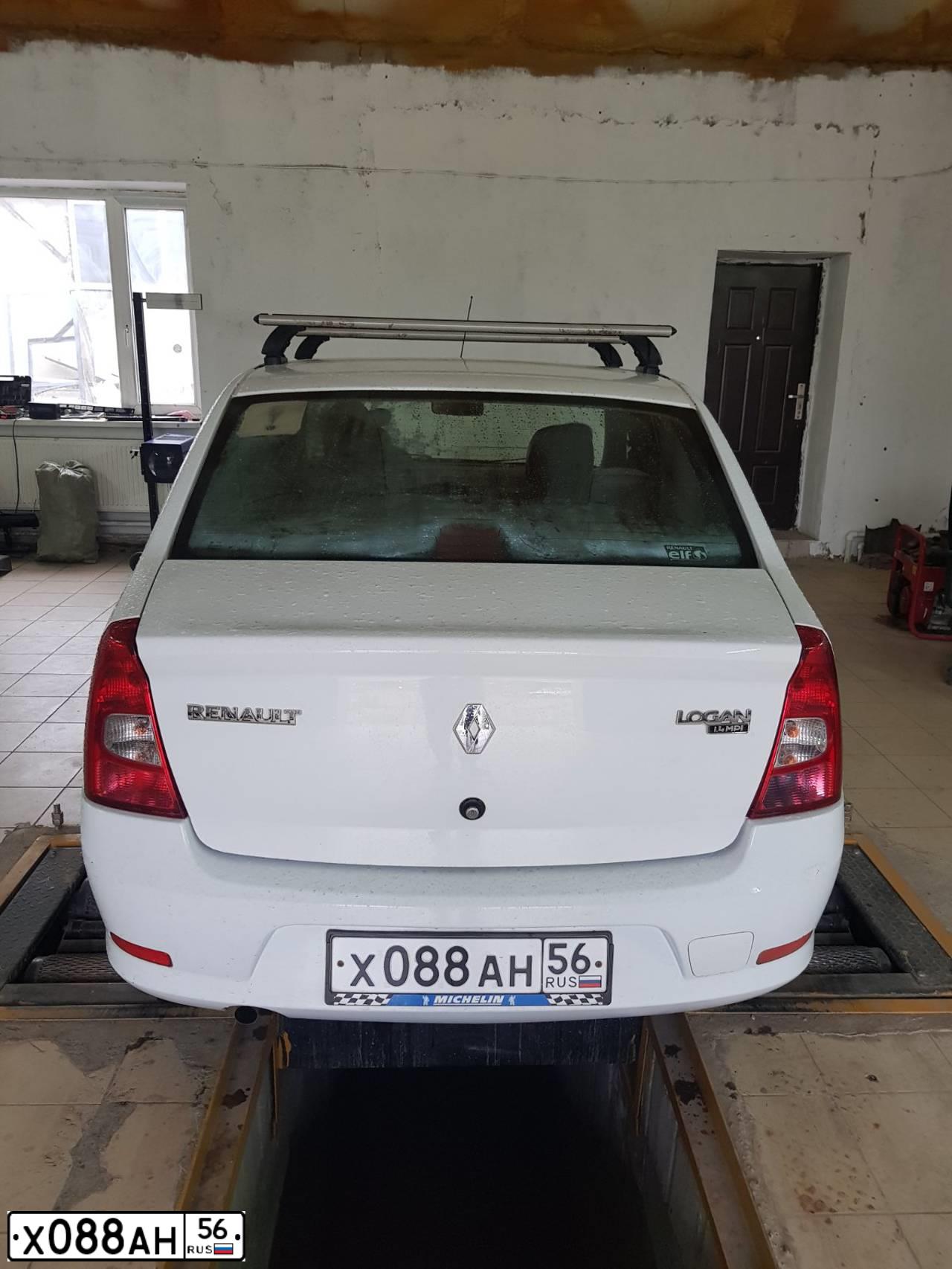Фото автомобиля RENAULT LOGAN, 2012 — госномер Х088АН56. Цвет: БЕЛЫЙ