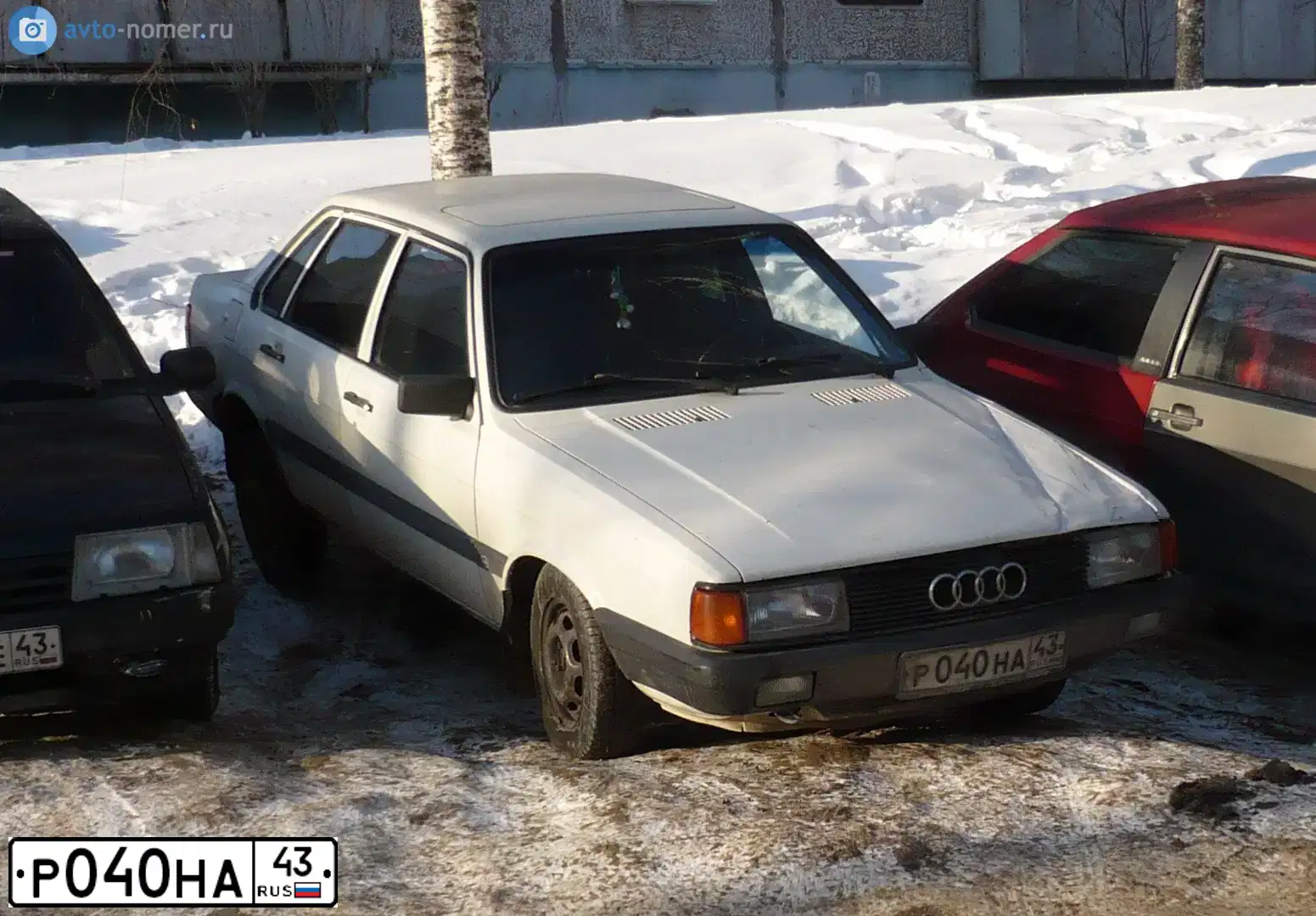 Фото автомобиля AUDI 80, 1986 — госномер Р369ОМ716. Цвет: БЕЛЫЙ