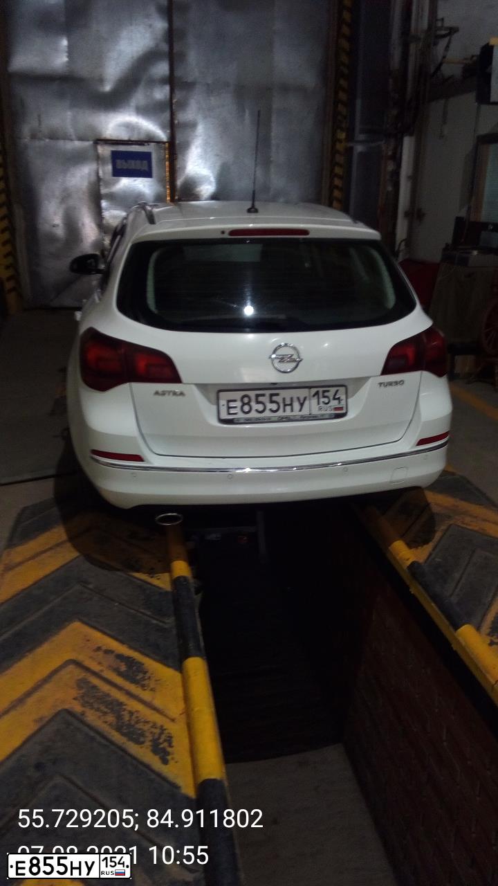 Фото автомобиля ОПЕЛЬ P-J/SW (ASTRA SPORTS TOURER), 2014 — госномер А098ВР172. Цвет: БЕЛЫЙ