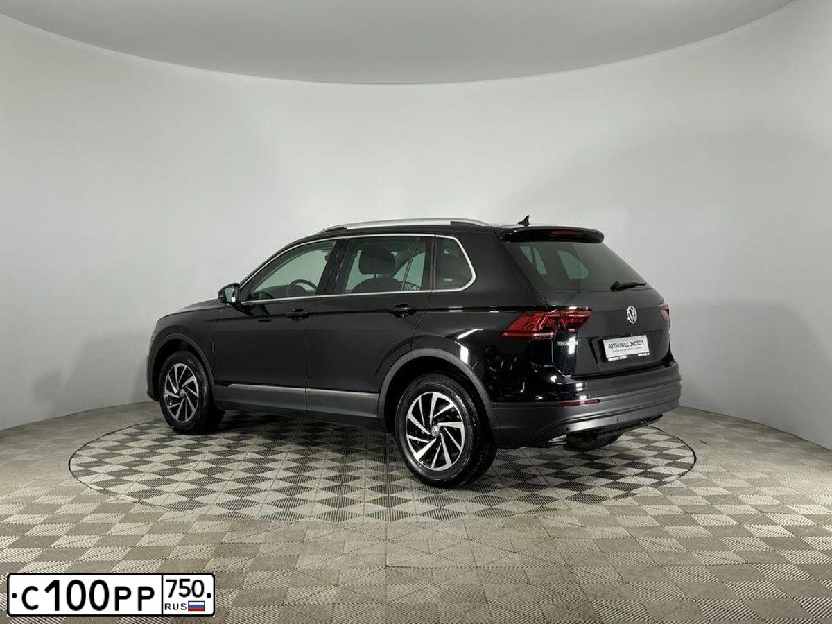 Фото автомобиля VOLKSWAGEN TIGUAN, 2018 — госномер М754ВЕ550. Цвет: ЧЕРНЫЙ