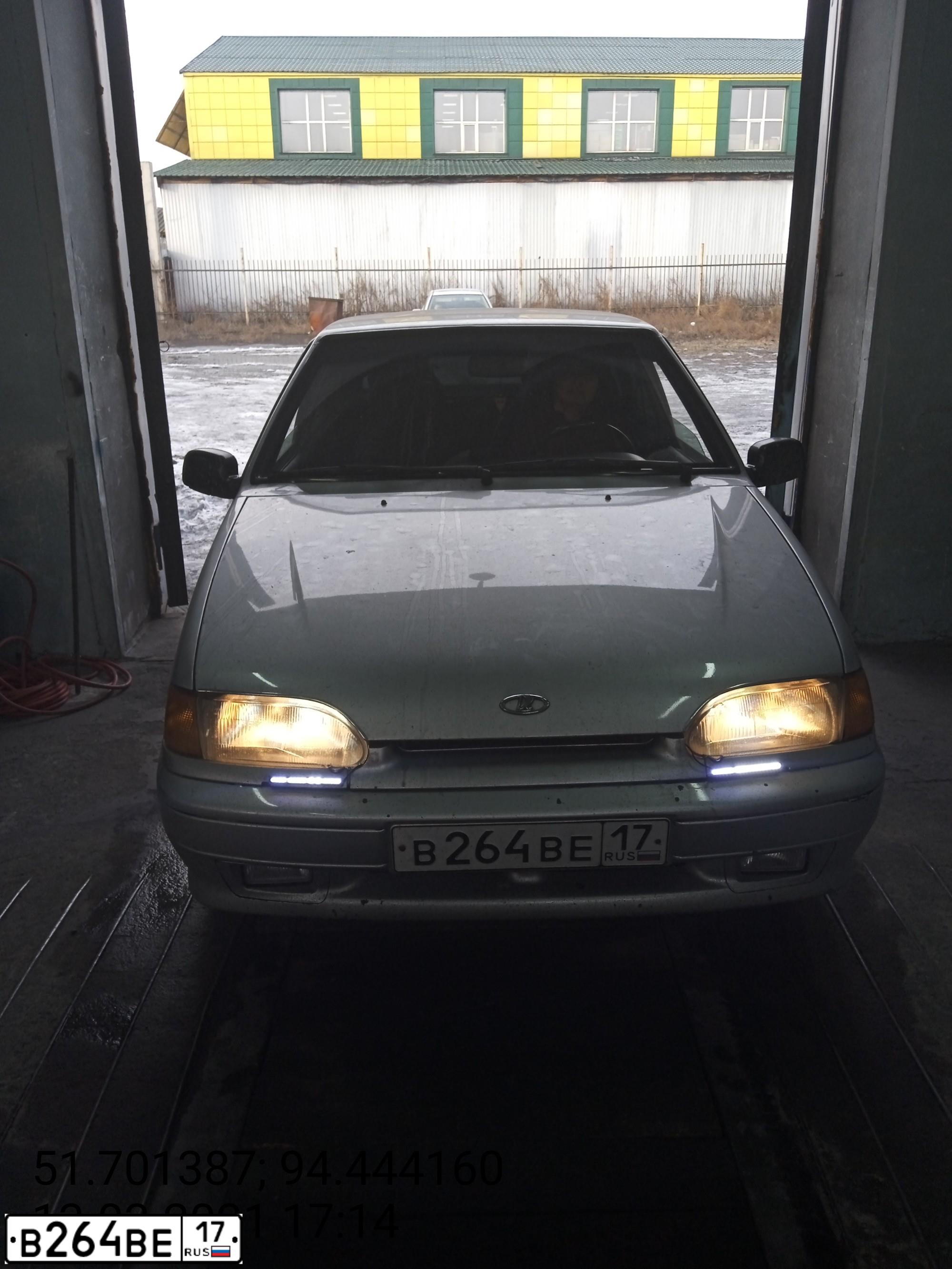 Фото автомобиля LADA 2114 SAMARA, 2011 — госномер О815ТТ163. Цвет: СВЕТЛО-СЕРЕБРИСТЫЙ МЕТАЛЛ