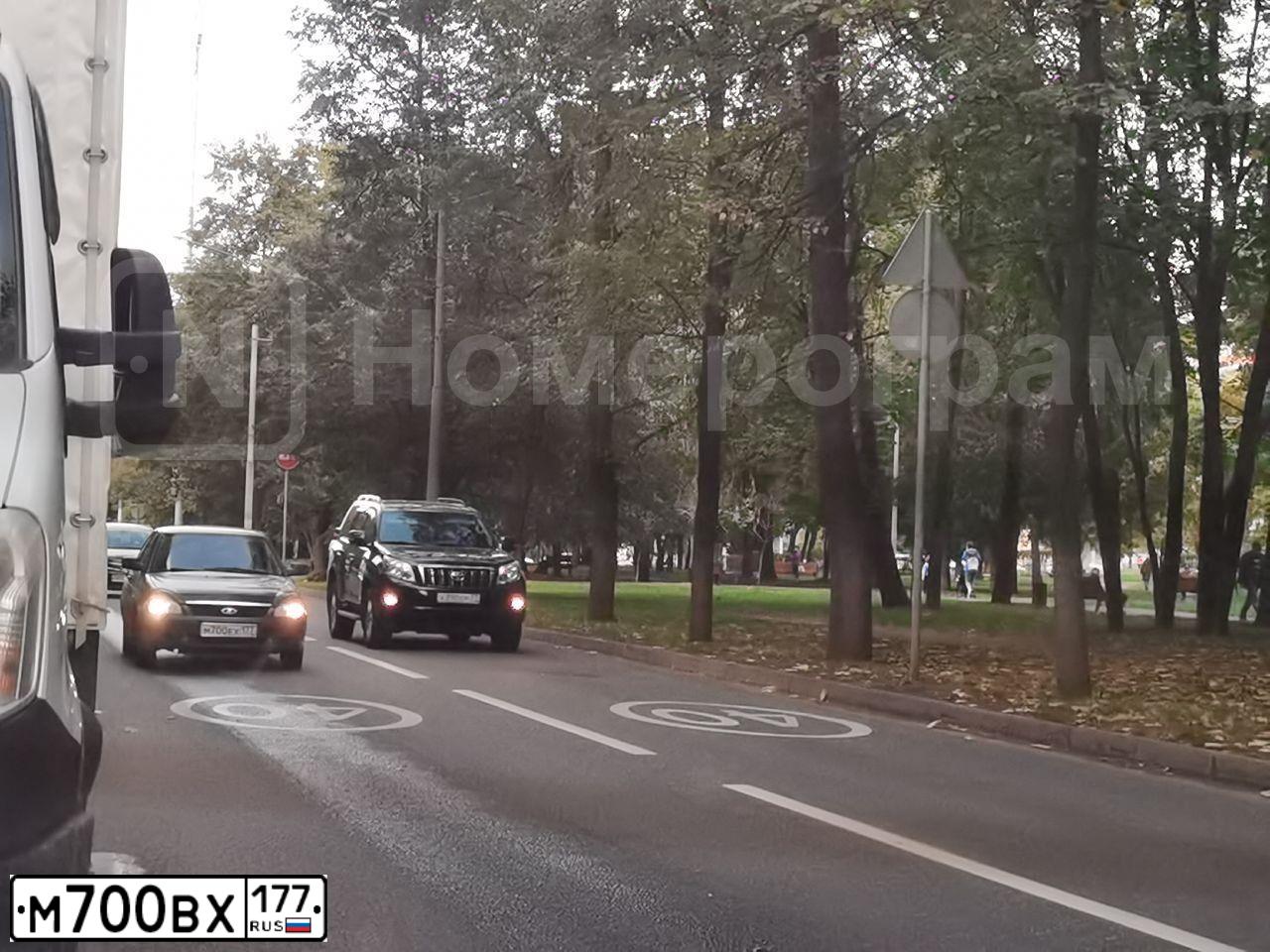 Фото автомобиля LANDROVER FREELANDER, 2009 — госномер Т060АХ52. Цвет: ЧЕРНЫЙ