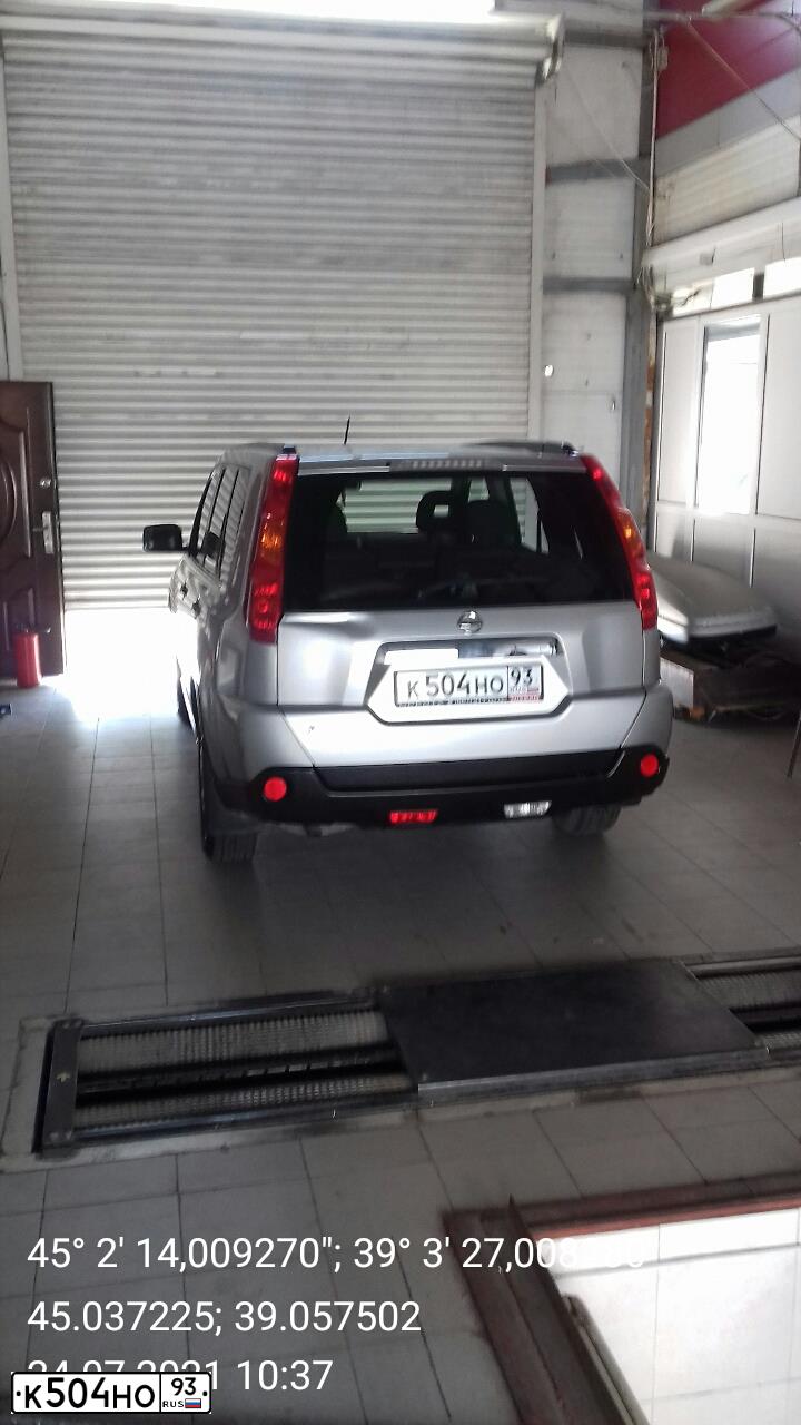 Фото автомобиля NISSAN X-TRAIL, 2007 — госномер К504НО93. Цвет: СЕРЕБРИСТЫЙ