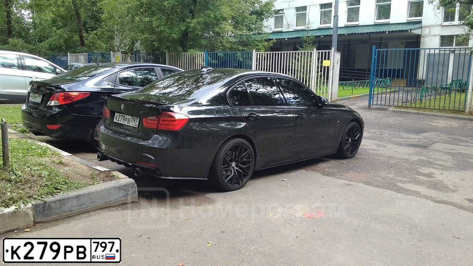 Фото автомобиля BMW SERIE 3, 2014 — госномер В580ВА977. Цвет: ЧЕРНЫЙ
