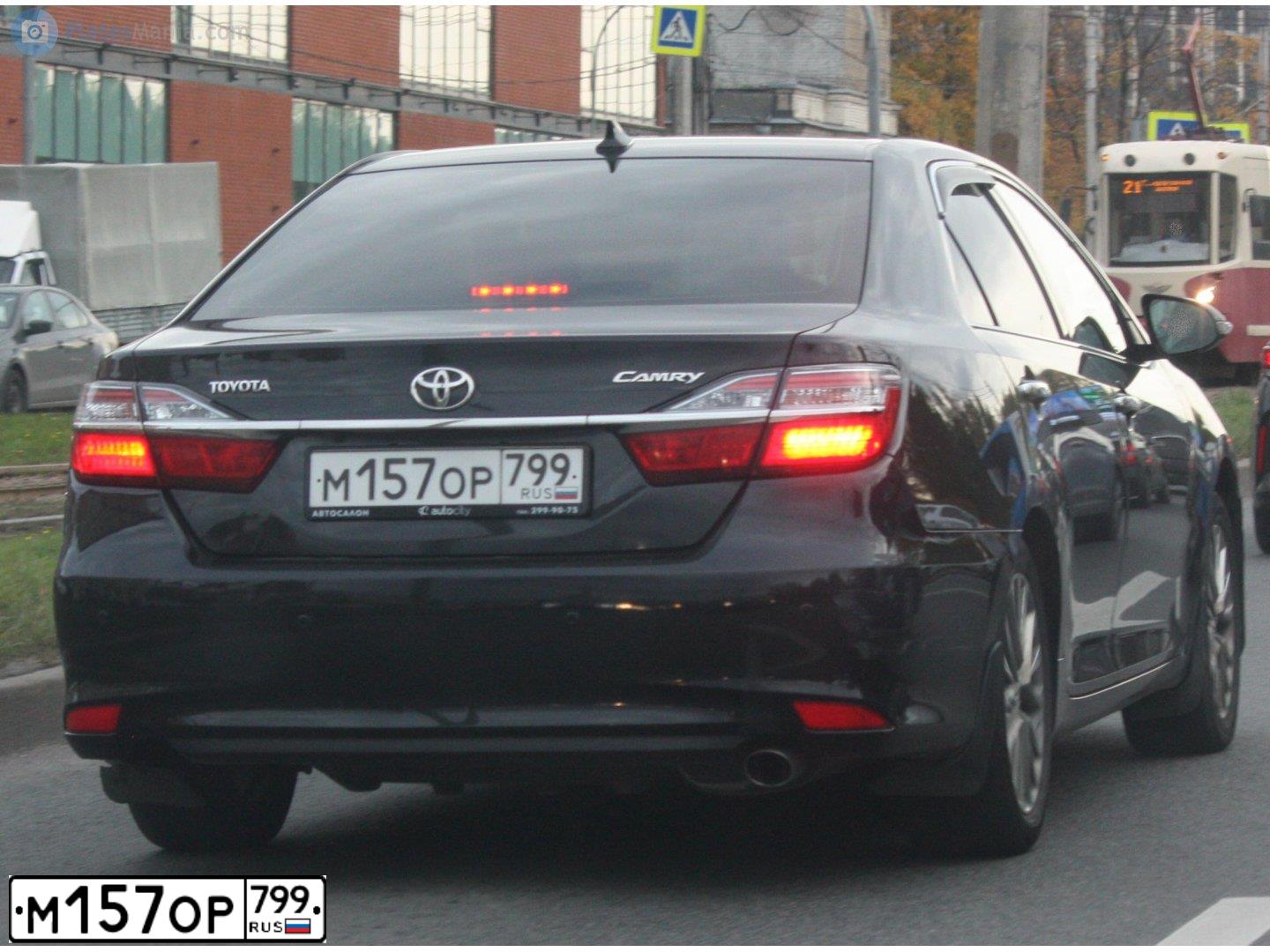Фото автомобиля TOYOTA CAMRY, 2017 — госномер М157ОР799. Цвет: ЧЕРНЫЙ МЕТАЛЛИК