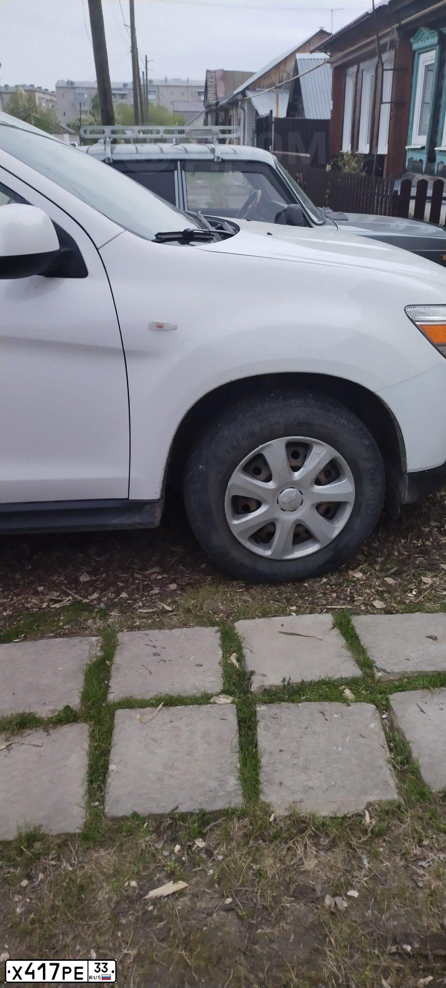 Фото автомобиля MITSUBISHI ASX, 2011 — госномер Х417РЕ33. Цвет: Белый