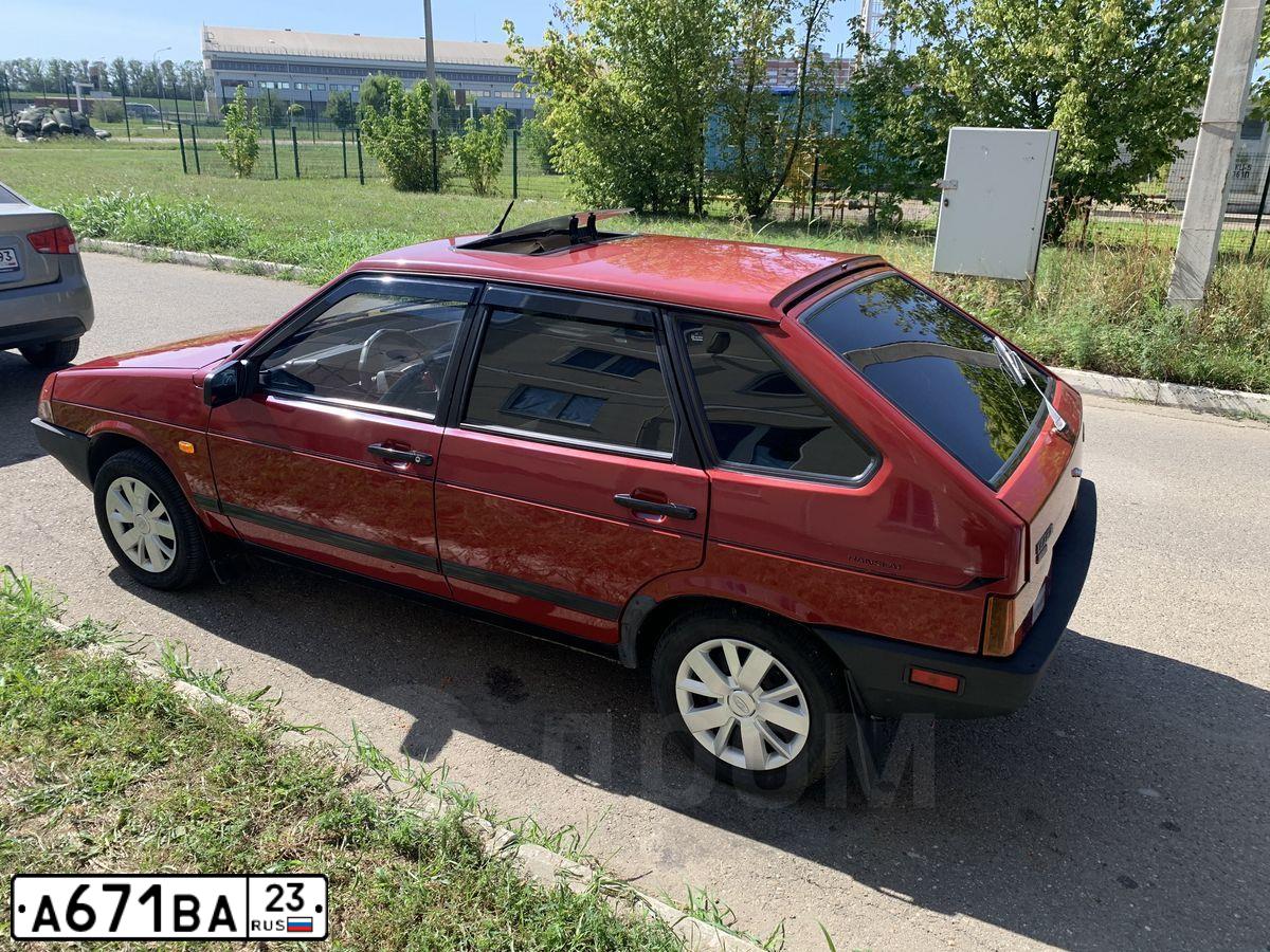 Фото автомобиля LADA 2109 SAMARA, 1992 — госномер А671ВА23. Цвет: Красный