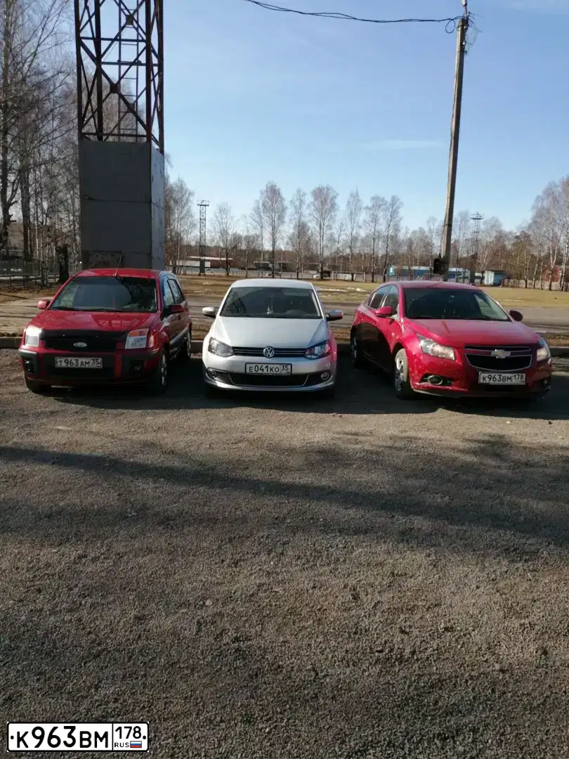 Фото автомобиля CHEVROLET CRUZE, 2011 — госномер М828НА35. Цвет: Красный