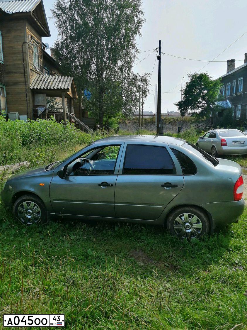 Фото автомобиля LADA KALINA, 2011 — госномер Е374ХО12
