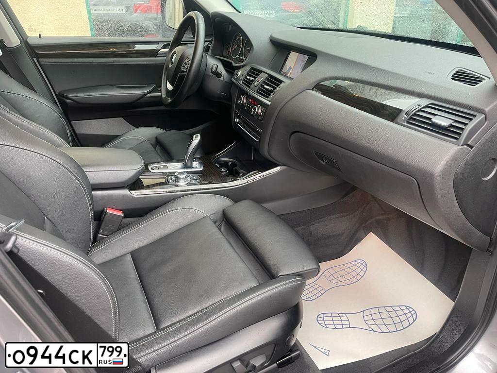 Фото автомобиля BMW X3, 2012 — госномер Х061НТ193. Цвет: СЕРЫЙ