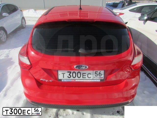 Фото автомобиля FORD FOCUS, 2011 — госномер Т300ЕС56. Цвет: КРАСНЫЙ