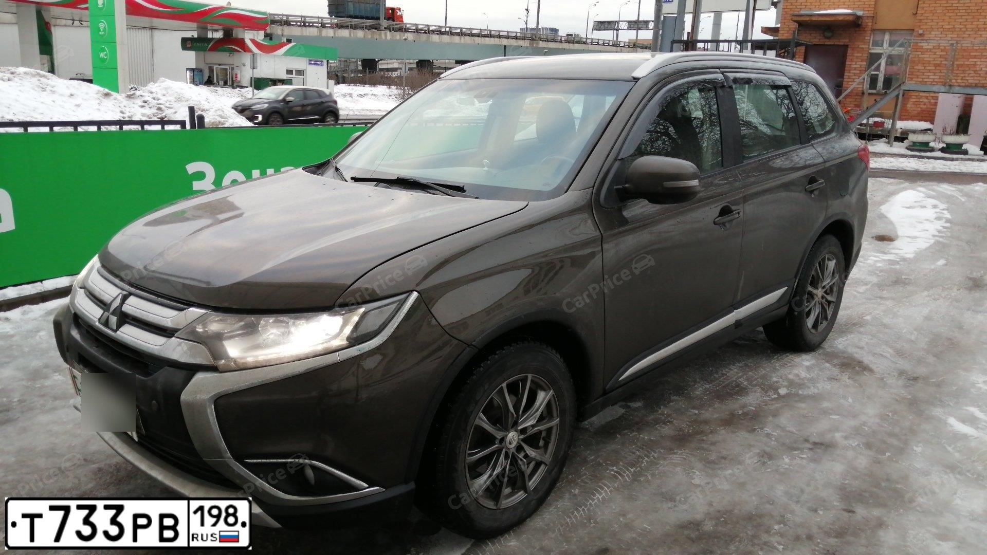 Фото автомобиля MITSUBISHI OUTLANDER, 2015 — госномер А389МВ799. Цвет: Коричневый