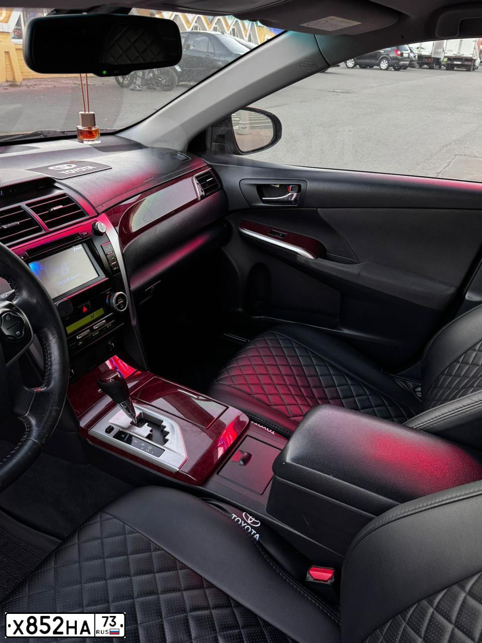 Фото автомобиля TOYOTA CAMRY, 2013 — госномер В990ОР761