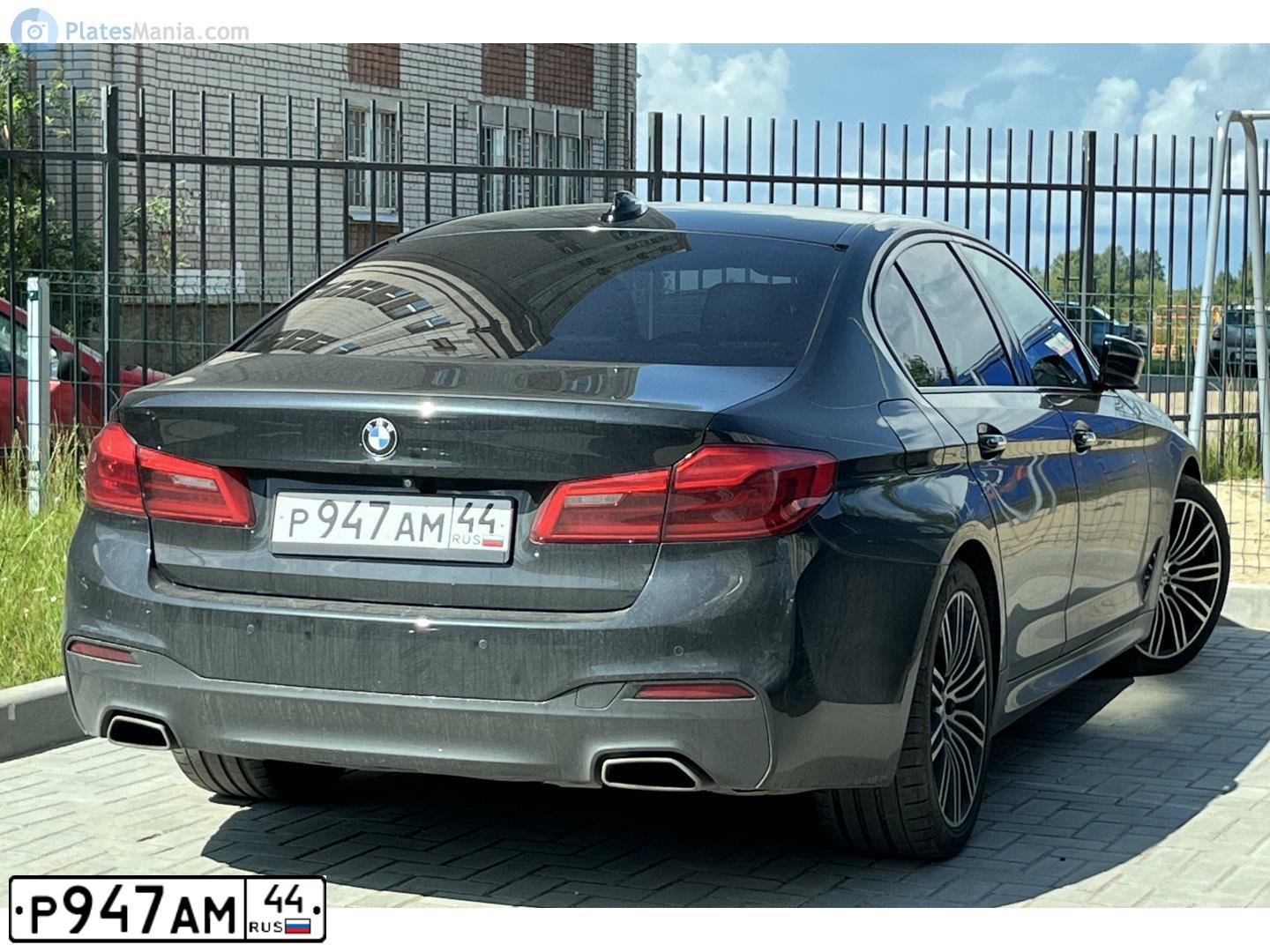 Фото автомобиля BMW SERIE 5, 2017 — госномер Р947АМ44. Цвет: ЧЕРНЫЙ