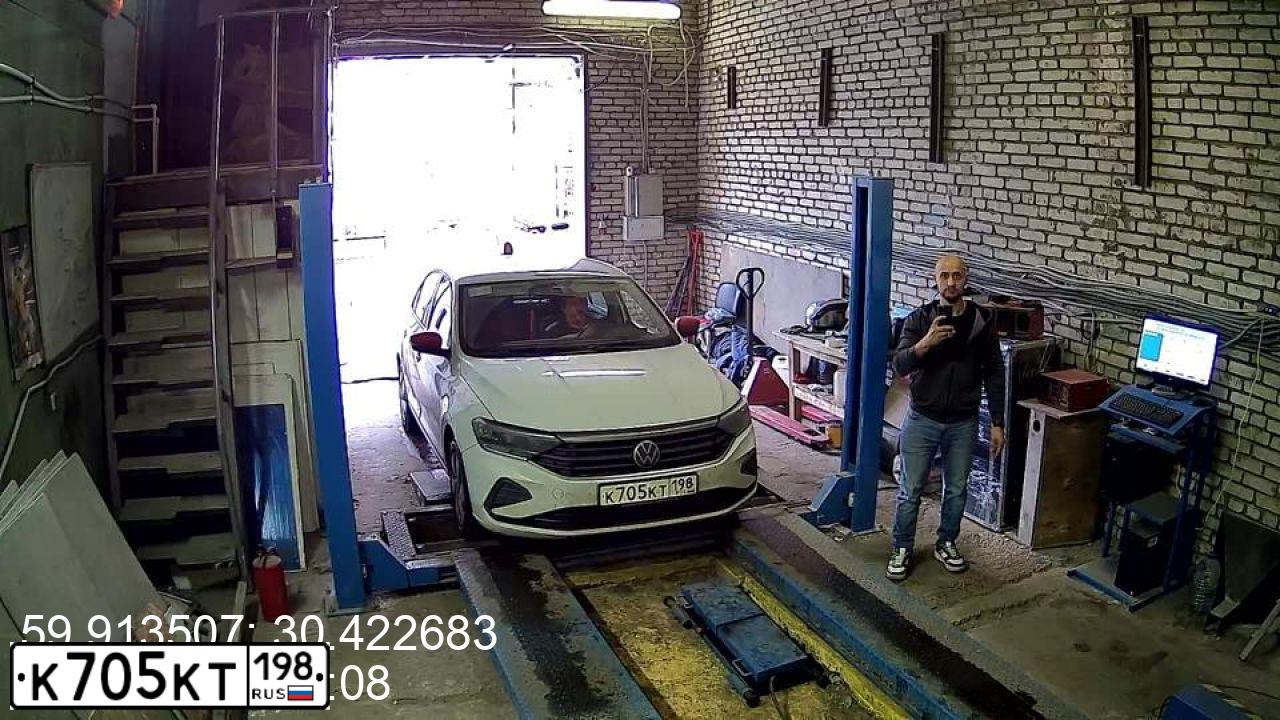 Фото автомобиля VOLKSWAGEN POLO, 2020 — госномер К705КТ198. Цвет: Белый