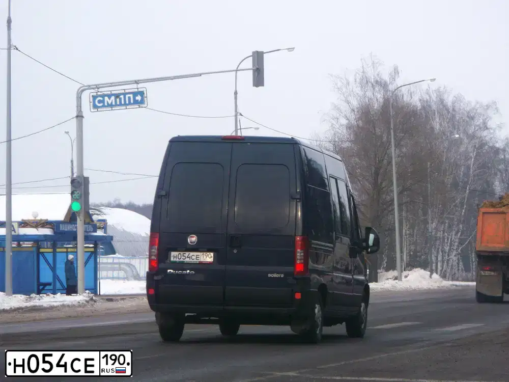 Фото автомобиля FIAT DUCATO, 2011 — госномер Н054СЕ190. Цвет: СИНИЙ