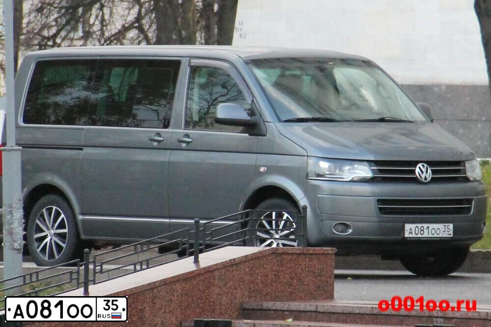 Фото автомобиля MERCEDES SPRINTER, 2007 — госномер А081ОО35. Цвет: Серебристый