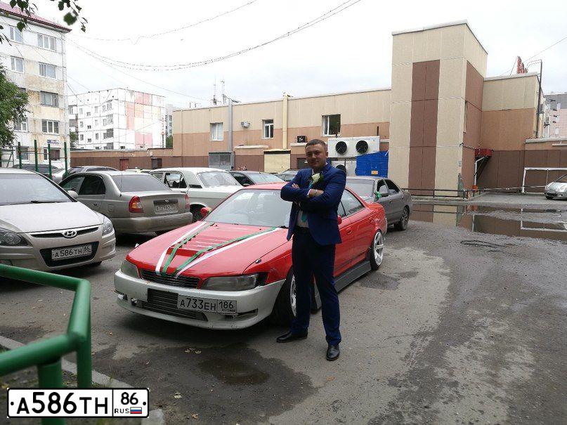 Фото автомобиля HYUNDAI I30, 2009 — госномер Е814ТА186. Цвет: БЕЖЕВЫЙ